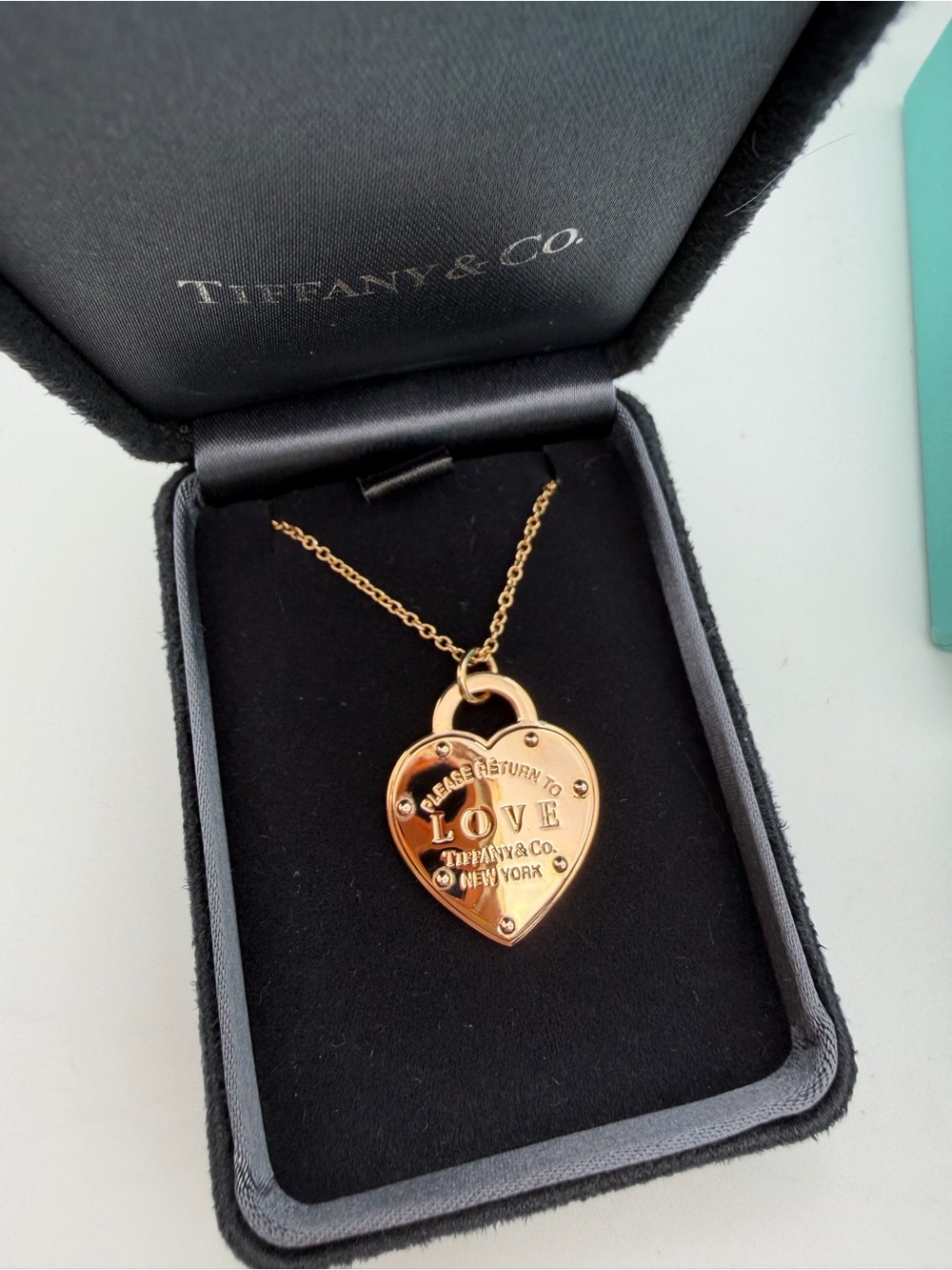 Tiffany & Co. 18-20” adjustable 18kt rose gold return to love necklace